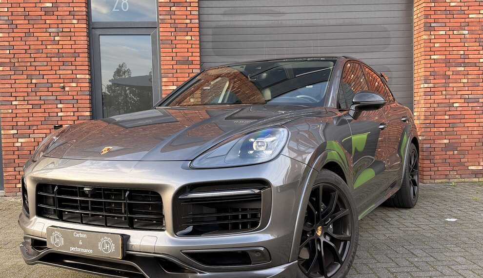 Porsche Cayenne Coupé bij JHParts met TK-voorlip en carbon details