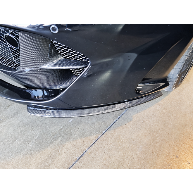 Ferrari 812 Superfast / GTS carbon front bumper winglets