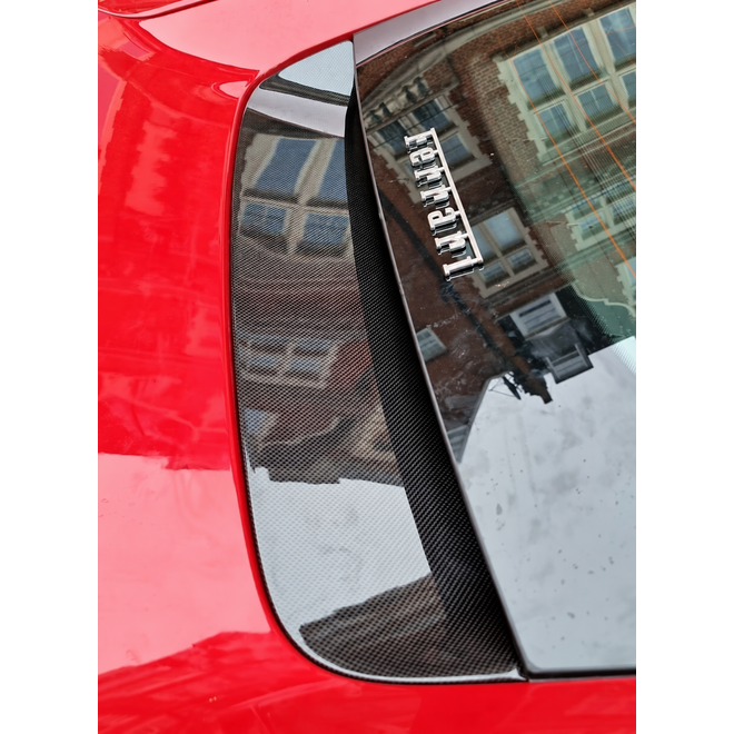 Ferrari 812 Superfast pannello cofano posteriore in carbonio