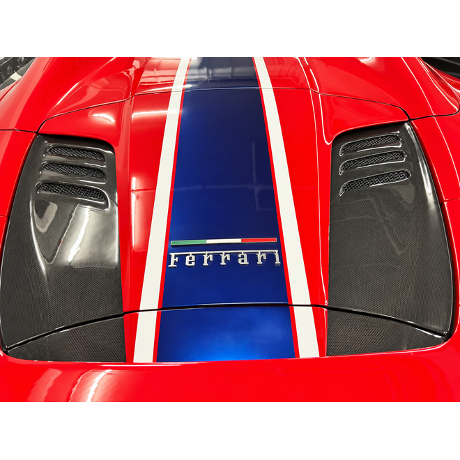 Ferrari F8 Spider griglie cofano motore in carbonio