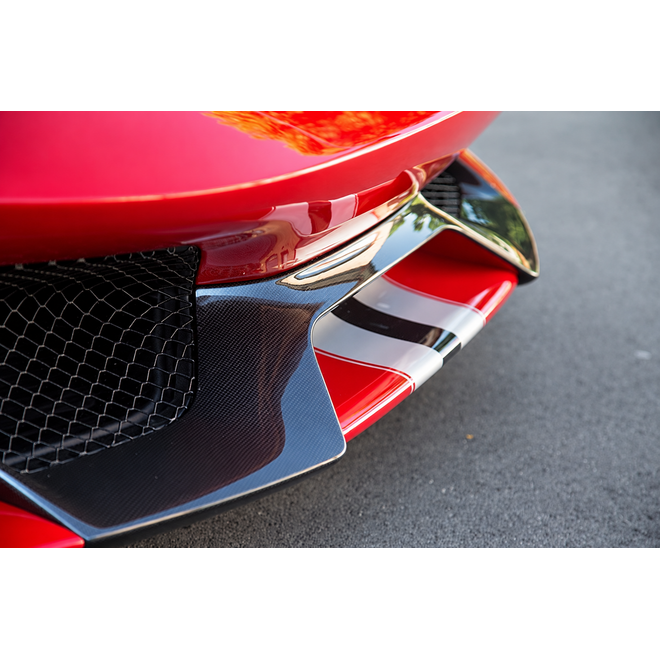 Ferrari 488 Pista / Pista Spider spoiler avant central en carbone