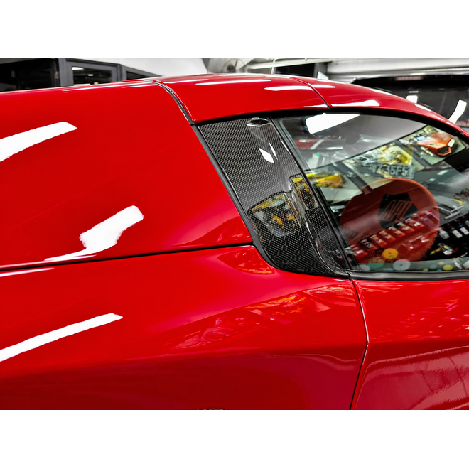 Ferrari 488 Spider / Pista Spider / F8 Spider revestimentos dos pilares B em carbono