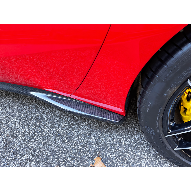 Ferrari 812 Superfast / GTS saias laterais em carbono