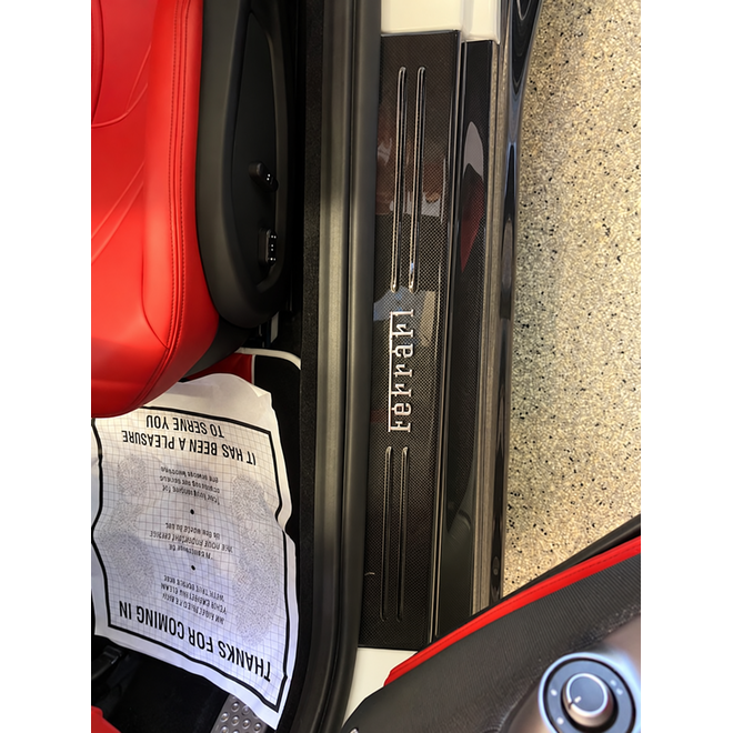 Ferrari 812 Superfast / GTS / Competizione battitacco in carbonio