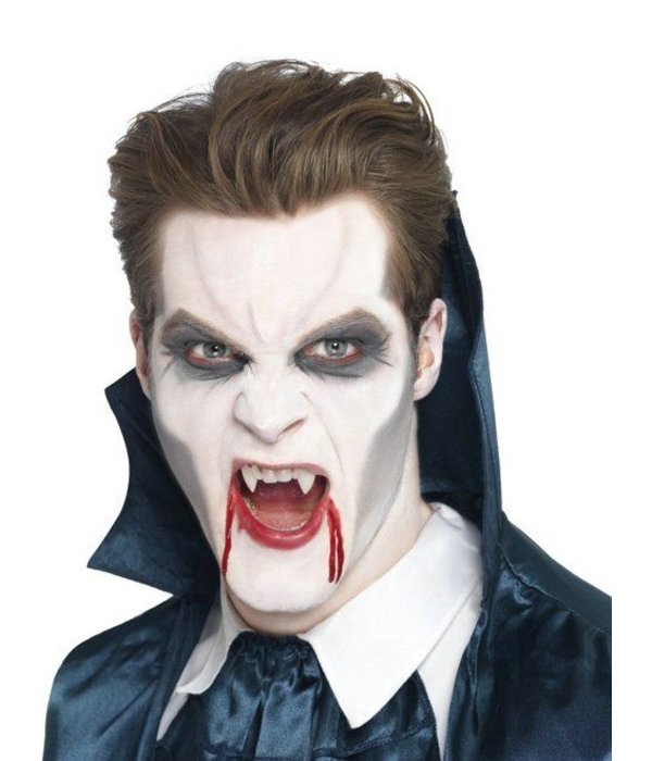 Vampier make-up