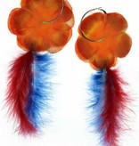 Oorringen oranje bloem met veren