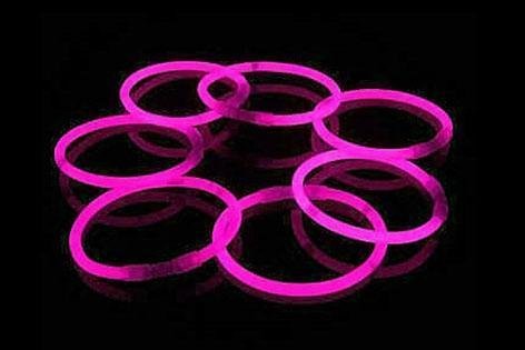 Glow in Dark armbanden roze 100 stuks