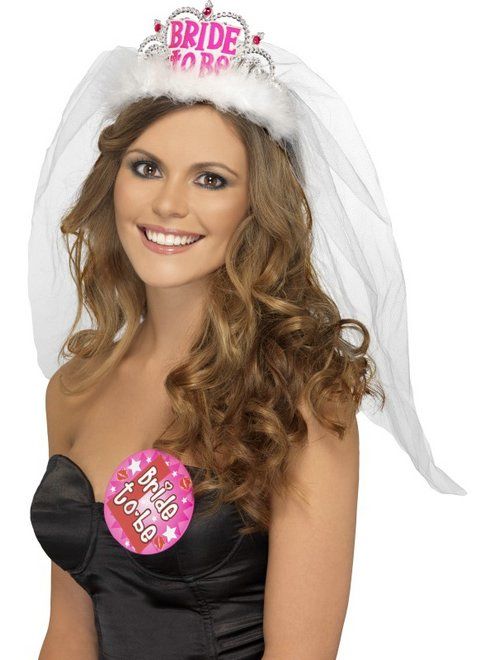 Gesluierde Bride to Be tiara afbeelding