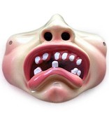 Bolle wangen masker met tandjes treurig