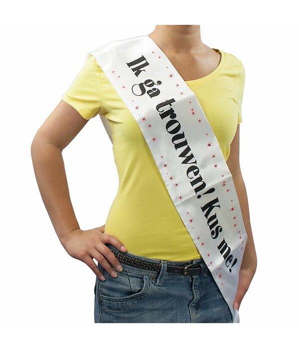 Sjerp Ik ga trouwen kus me!