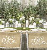 Stoelversiering Bruiloft Mr. en Mrs.