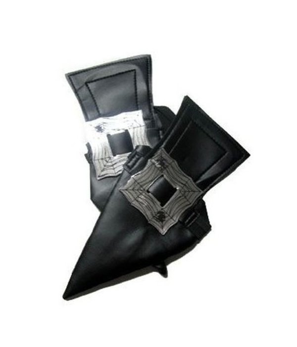 Schoenovertrekken met gesp Heks