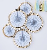 Paper fans lichtblauw goud pastel (5st)