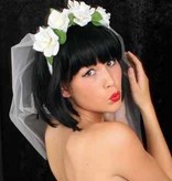 Bloemen Diadeem Met Groene Blaadjes En Sluier