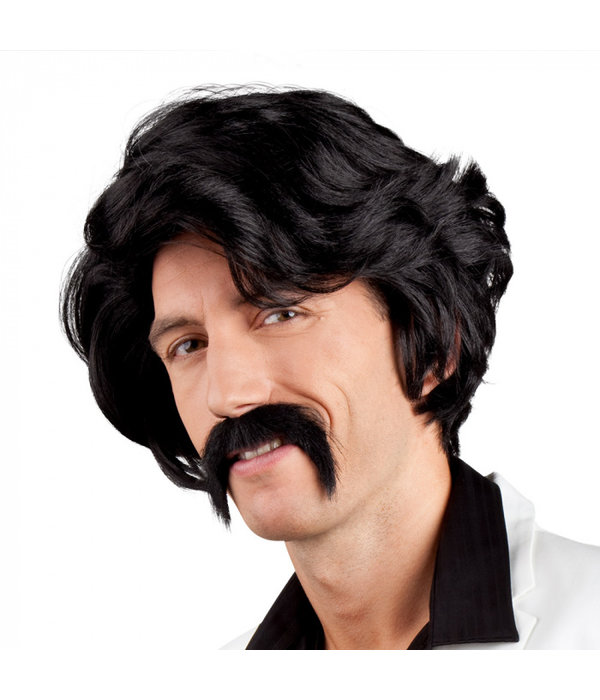 Pruik Chuck met snor zwart