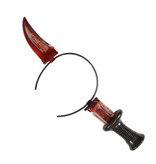 Mes door hoofd met bloed