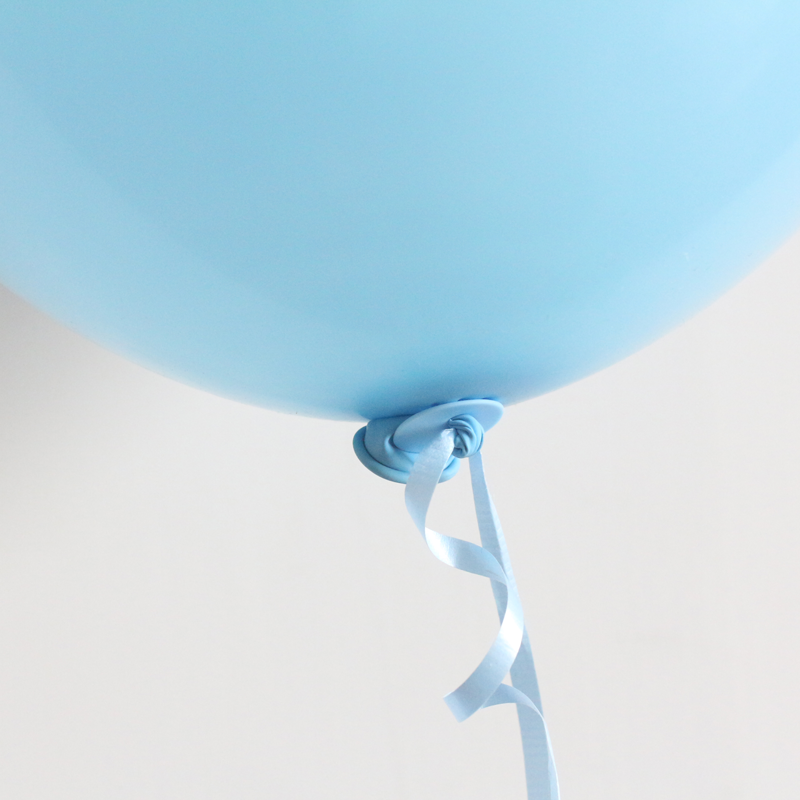 Ballon Sluiters Met Lint Licht Blauw (100st) afbeelding