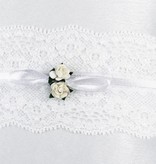 Ringkussen Mat Wit met Kant en Witte Roosjes