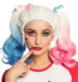 Pruik J. Ester Quinn