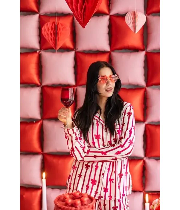 Rode Hartvormige Bril Met Vlammen