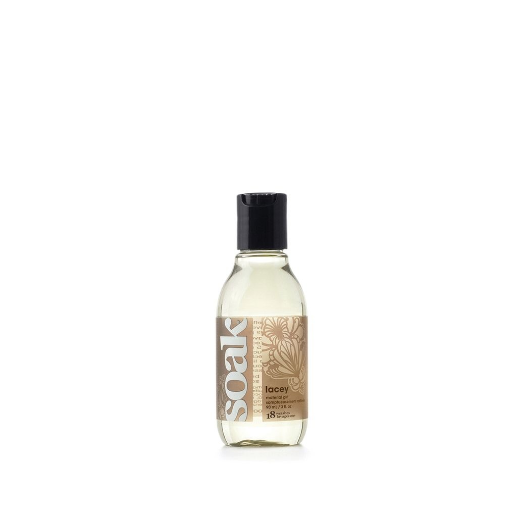 Soak Lacey 90 mL - Warme bloemige geur, reisformaat