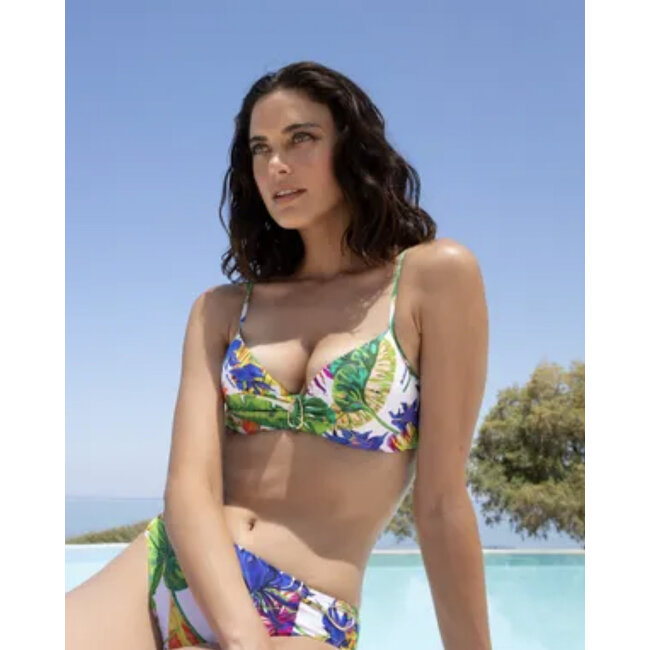 Chic bikini brief with exclusive print, gold jewel detail and flattering coverage. Elegant, soft and fully lined.