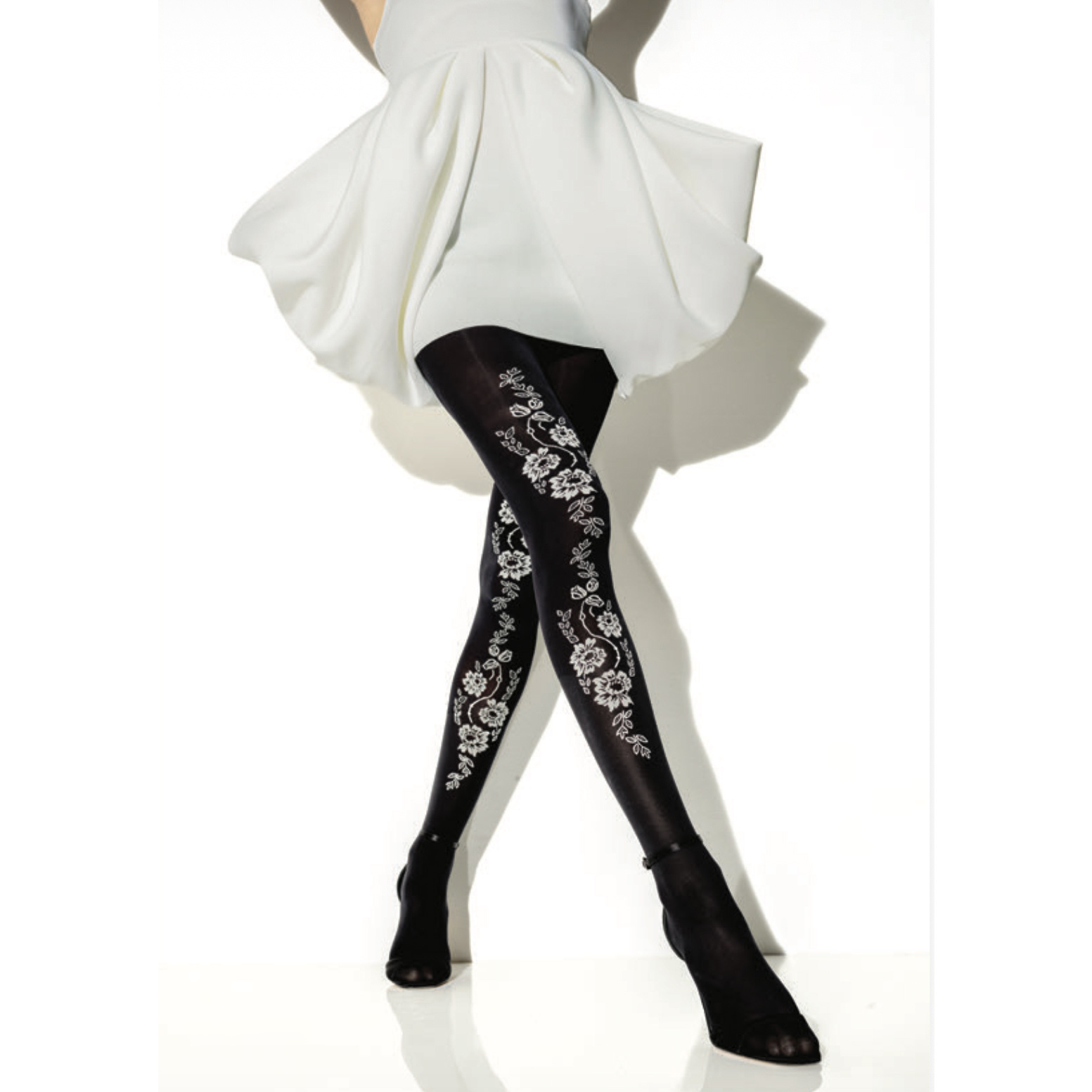 Linette 50 den panty zwart mat met florale borduursels voor - Girardi