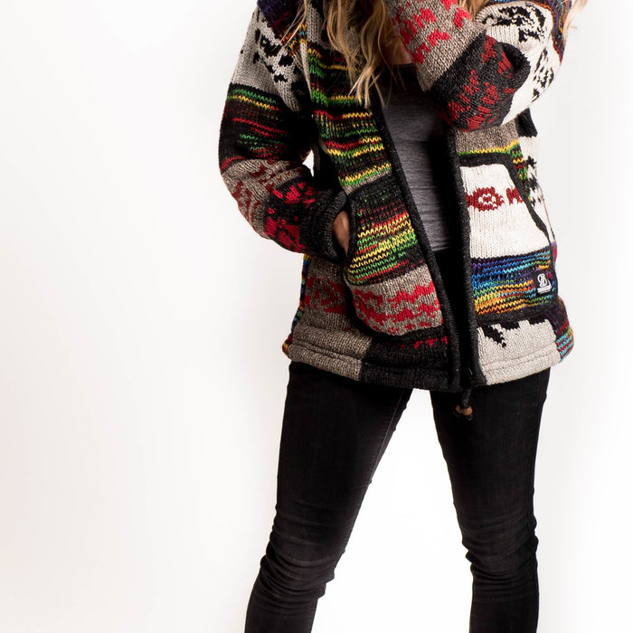 Shakaloha Shakaloha Veste en Laine Tricoté Patch NH Multicolore brillant avec Doublure en polaire et Capuche avec col intérieur - Femmes - Fabriqué à la main au Népal en laine de mouton