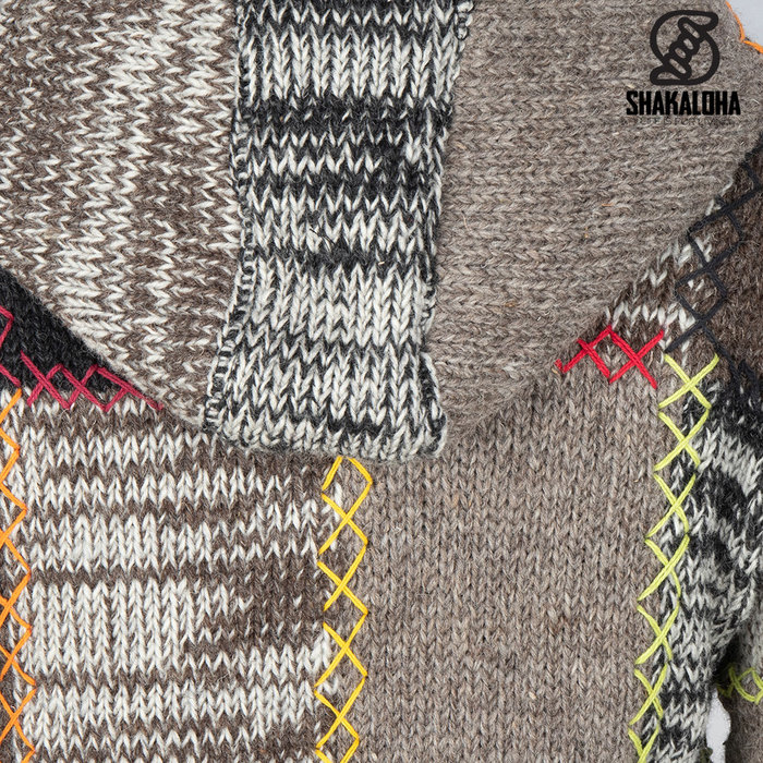 Shakaloha Veste en laine Shakaloha - cardigan long patch couleurs naturelles avec doublure polaire et capuche - femme - fait main au Népal à partir de laine de mouton