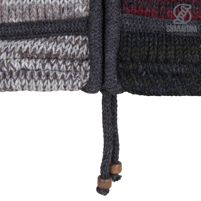 Shakaloha Cardigan en laine tricoté Shakaloha Patch ZH vin rouge gris vert avec doublure en polaire et capuche amovible - Homme/Uni - Fabriqué à la main au Népal à partir de laine de mouton