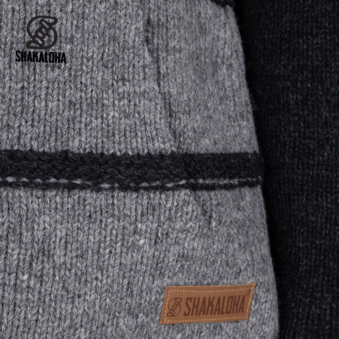 Shakaloha W Itaka GrijsAntraciet – gebreide wollen damesvest met fleecevoering, YKK frontzip, doorgestikte schouderpas, borstzak, 2 steekzakken, regular fit.