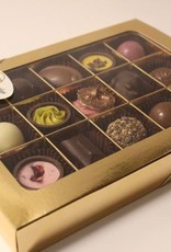 Gouden venster doos met 15 bonbons