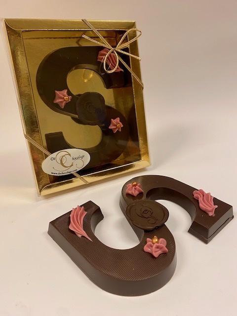 Chocoladeletter puur met frambozen vulling