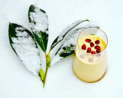 POWER-SMOOTHIE WITH CAMU CAMU & POMEGRANATE