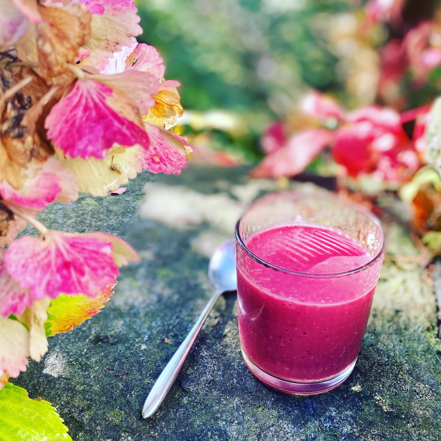 ENERGY SMOOTHIE with LUCUMA & SACHA INCHI