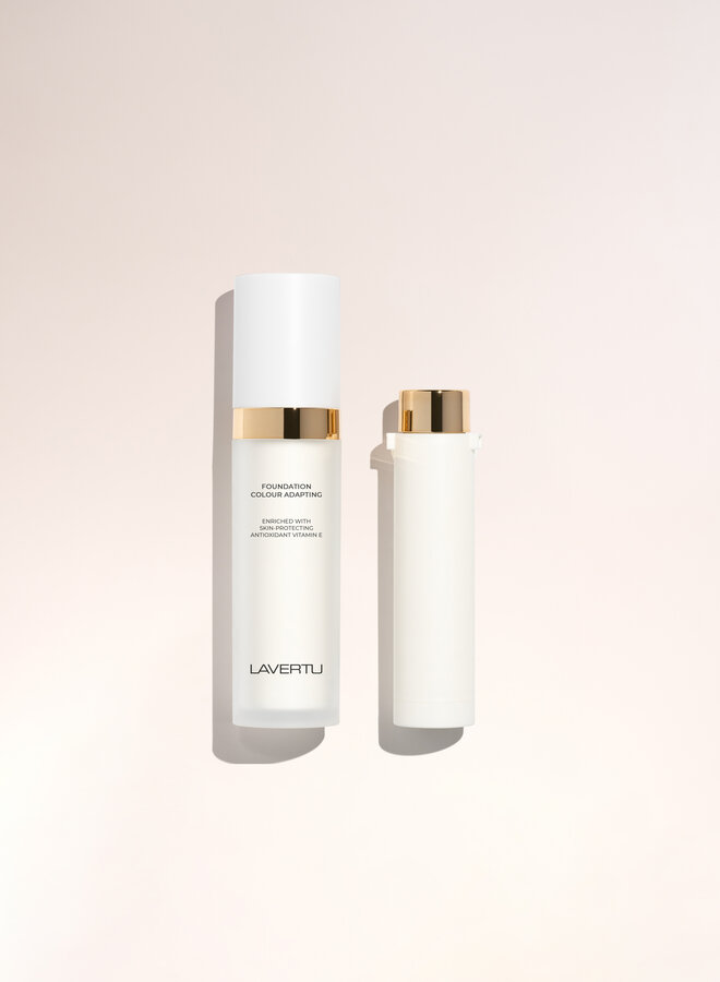Colour Adapting Foundation with Vitamin E Refill