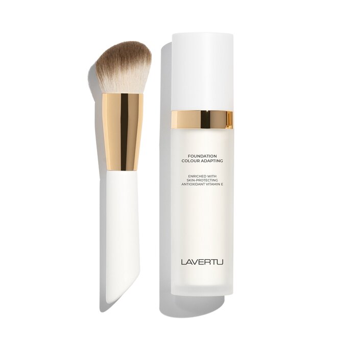 LAVERTU Colour Adapting Foundation Set - Met foundationkwast, talkvrij en verrijkt met vitamine E.