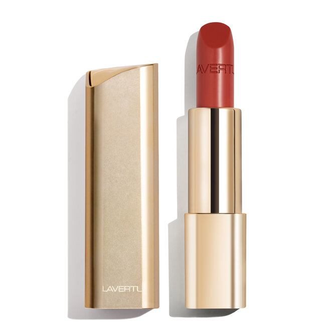 LAVERTU Lipstick - Nourishing lipstick with a comfortable texture and a soft finish in natural shades.
