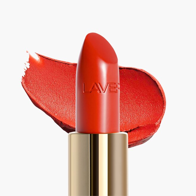 LAVERTU Lipstick - Nourishing lipstick with a comfortable texture and a soft finish in natural shades.