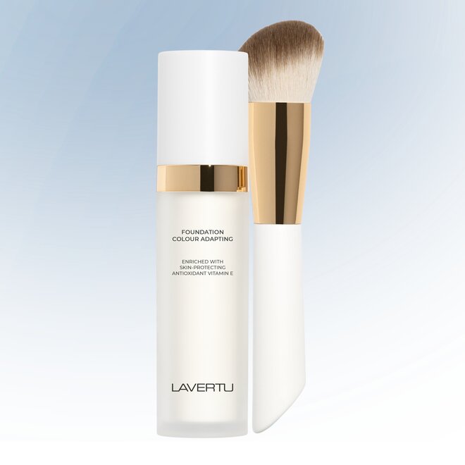 LAVERTU Colour Adapting Foundation Set - Mit Foundationpinsel, talkfrei und mit Vitamin E angereichert.