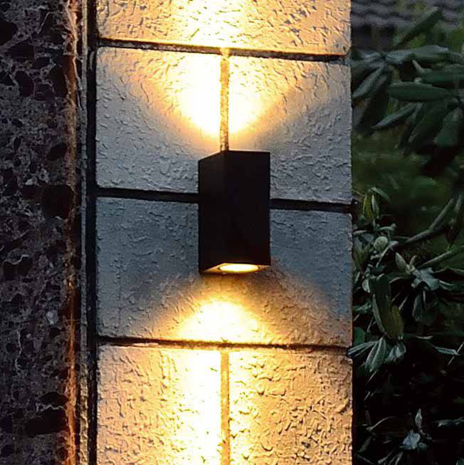 Kent Middeleeuws Bezighouden Buitenlamp Logan met sensor dag-nacht - Light Collection