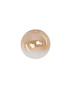 Lucide Gisela's loose glass