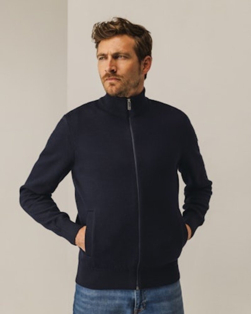 STATE OF ART STATE OF ART vest