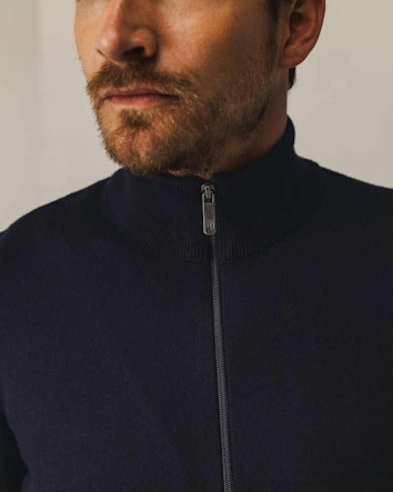 STATE OF ART STATE OF ART vest