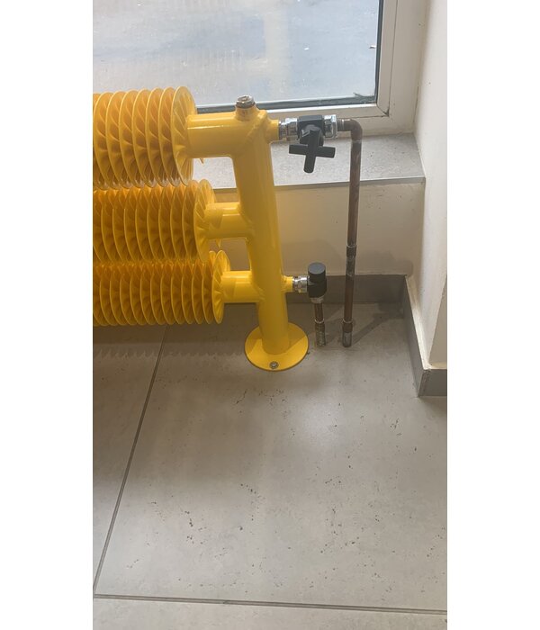 HOTHOT RETRO REVOLUTION ST III - Raum-Rippenrohrheizkörper mit hoher Wärmeleistung