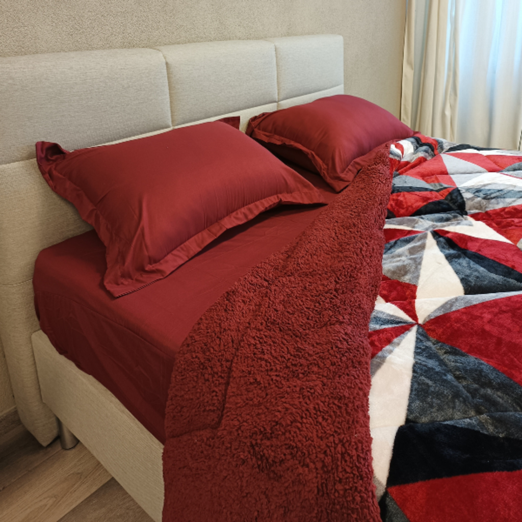 Otsukeori 4 PCS Bedspreiset + Hoeslaken & Kussenslopen | Velvet Geometric