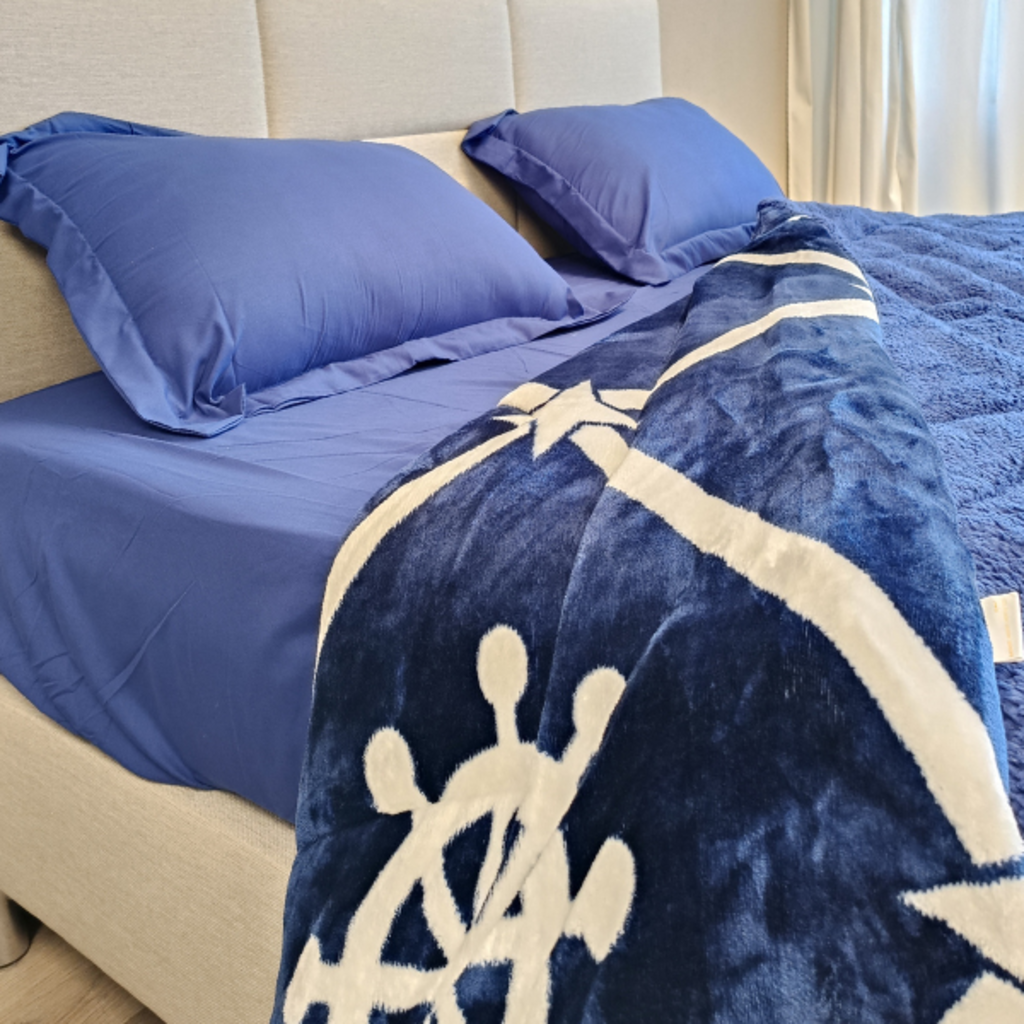Otsukeori 4 PCS Bedspreiset + Hoeslaken & Kussenslopen | Velvet Blue Anchor