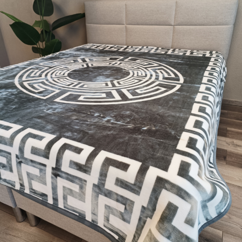 Otsukeori Embossed Velvet Bedsprei Griekse Sleutel | Versace - 200x240 cm - Grey/White - Dubbelzijdig!