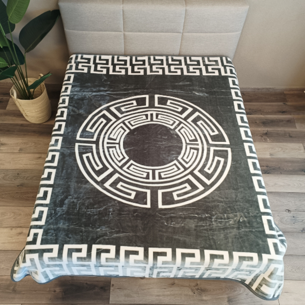 Otsukeori Embossed Velvet Bedsprei Griekse Sleutel | Versace - 200x240 cm - Grey/White - Dubbelzijdig!