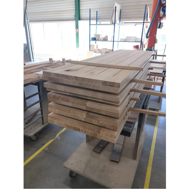 InMotion OAK | zwart - Light Oak InMotion OAK | zwart - Light Oak
